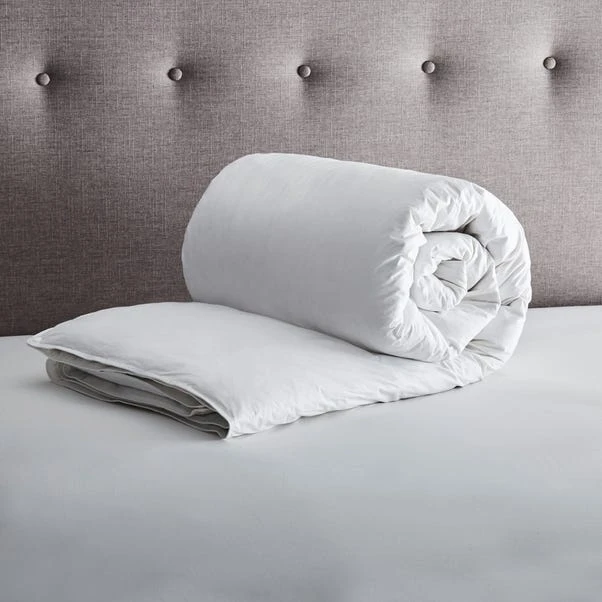Fogarty White Goose Feather And Down All Seasons 13.5 Tog Duvet 5 Fogarty White Goose Feather And Down All Seasons 13.5 Tog Duvet - Image 3