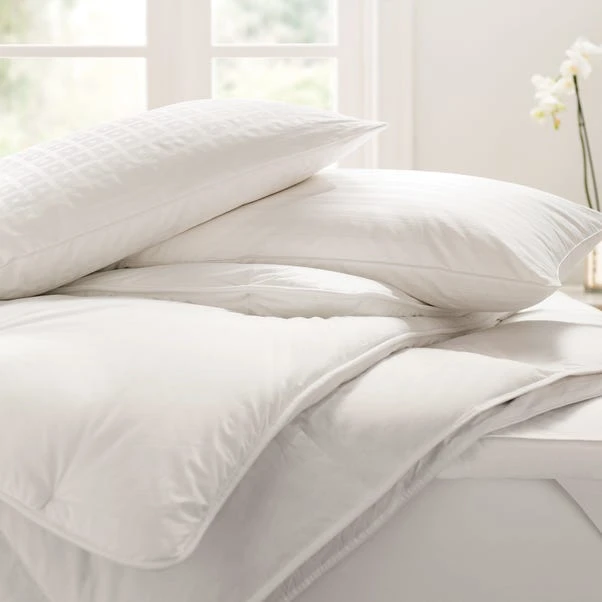 Fogarty White Goose Feather And Down All Seasons 13.5 Tog Duvet 7 Fogarty White Goose Feather And Down All Seasons 13.5 Tog Duvet - Image 5