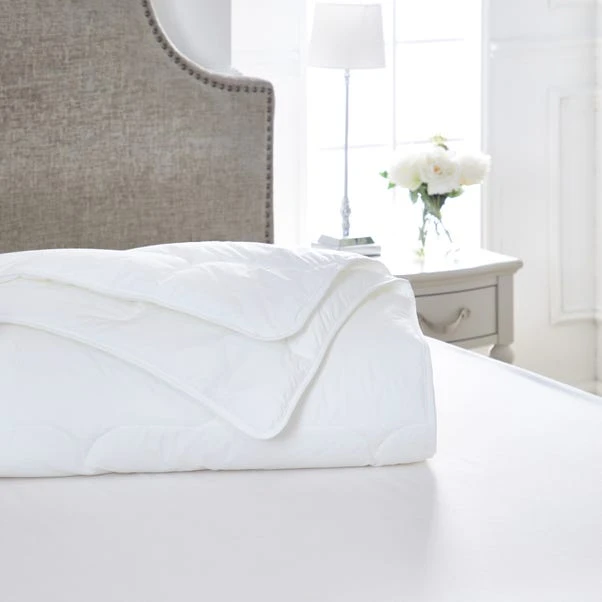 Dorma Sumptuous Down Like 4.5 Tog Duvet 4 Dorma Sumptuous Down Like 4.5 Tog Duvet - Image 2