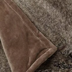 Dunelm Verbier Faux Fur 150cm X 200cm Throw 9 Dunelm Verbier Faux Fur 150cm X 200cm Throw -Bed Linings Store 1000098661 alt02