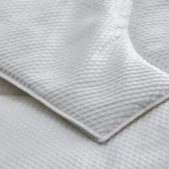 Fogarty Light & Lofty Warm Waffle 4.5 Tog Duvet -Bed Linings Store 1000109804 alt03