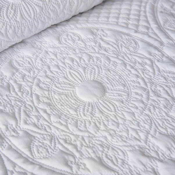 Dunelm Mandalay White Bedspread 4 Dunelm Mandalay White Bedspread - Image 2