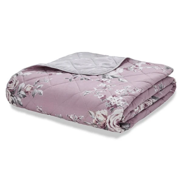 Catherine Lansfield Canterbury Bedspread 4 Catherine Lansfield Canterbury Bedspread - Image 2