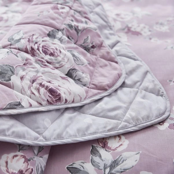 Catherine Lansfield Canterbury Bedspread 5 Catherine Lansfield Canterbury Bedspread - Image 3