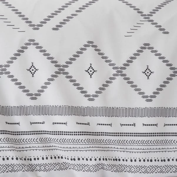 Dunelm Mika Monochrome Reversible Duvet Cover And Pillowcase Set 6 Dunelm Mika Monochrome Reversible Duvet Cover And Pillowcase Set - Image 4