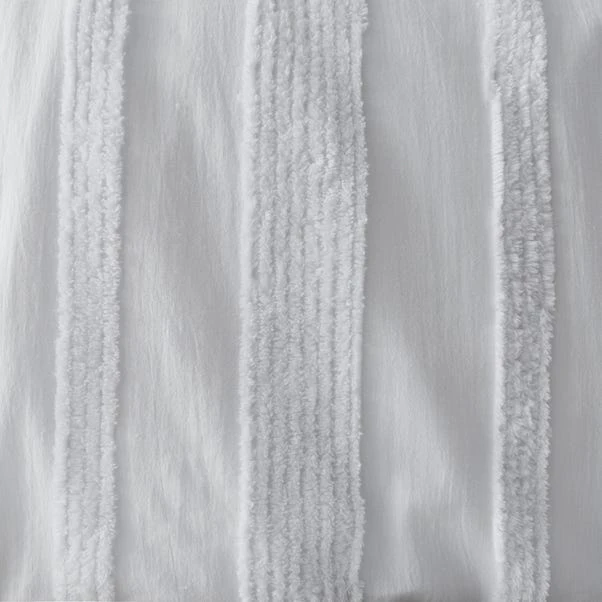 Dunelm Ezra White Tufted Luxe 100% Cotton Duvet Cover And Pillowcase Set 5 Dunelm Ezra White Tufted Luxe 100% Cotton Duvet Cover And Pillowcase Set - Image 3