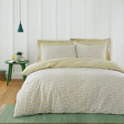 Dunelm Bessie Ditsy Floral Ochre 100% Cotton Reversible Duvet Cover And Pillowcase Set -Bed Linings Store 1000185707 alt01