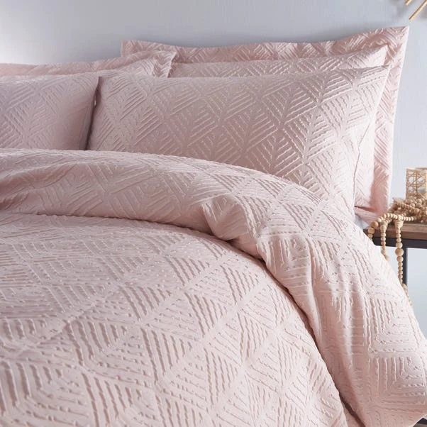 Dunelm Parisa Geometric Blush Duvet Cover And Pillowcase Set 4 Dunelm Parisa Geometric Blush Duvet Cover And Pillowcase Set - Image 2