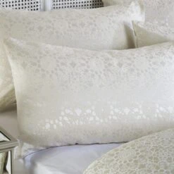Dunelm Crochet Jacquard Cream Duvet Cover -Bed Linings Store 30213244 alt01