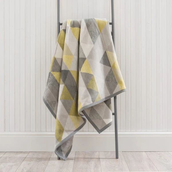 Dunelm Thermosoft Geo Ochre Throw 3 Dunelm Thermosoft Geo Ochre Throw