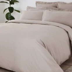 Dunelm Non Iron Plain Fitted Sheet 9 Dunelm Non Iron Plain Fitted Sheet -Bed Linings Store 30677395 alt03
