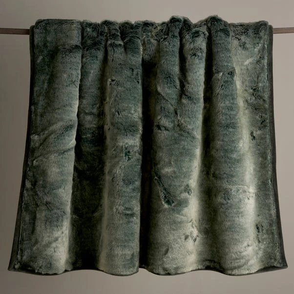 Dunelm Verbier Bottle Green Throw 4 Dunelm Verbier Bottle Green Throw - Image 2