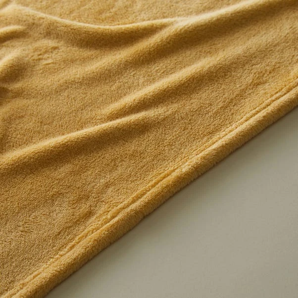 Dunelm Seriously Soft Ochre Throw 6 Dunelm Seriously Soft Ochre Throw - Image 4