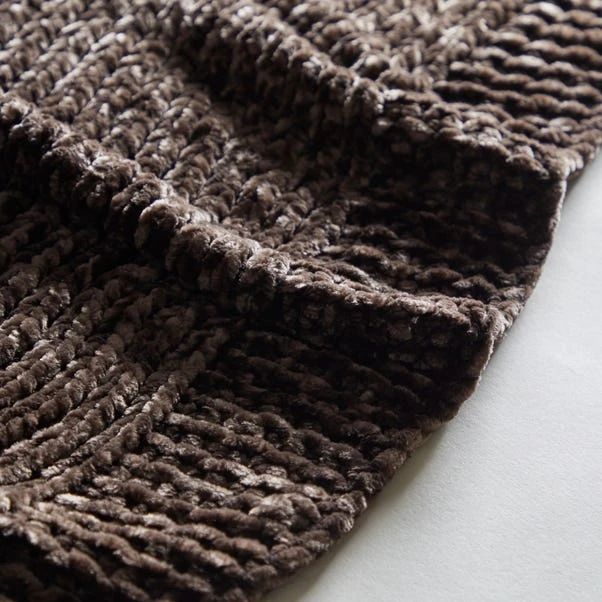 Dunelm Crystal Chenille Throw 5 Dunelm Crystal Chenille Throw - Image 3