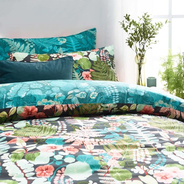 Furn Secret Garden Reversible Duvet Cover And Pillowcase Set 5 Furn Secret Garden Reversible Duvet Cover And Pillowcase Set - Image 3