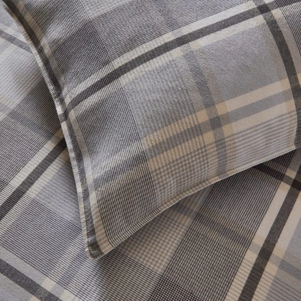 Dorma Heritage Check 100% Brushed Cotton Continental Pillowcase Set 4 Dorma Heritage Check 100% Brushed Cotton Continental Pillowcase Set - Image 2