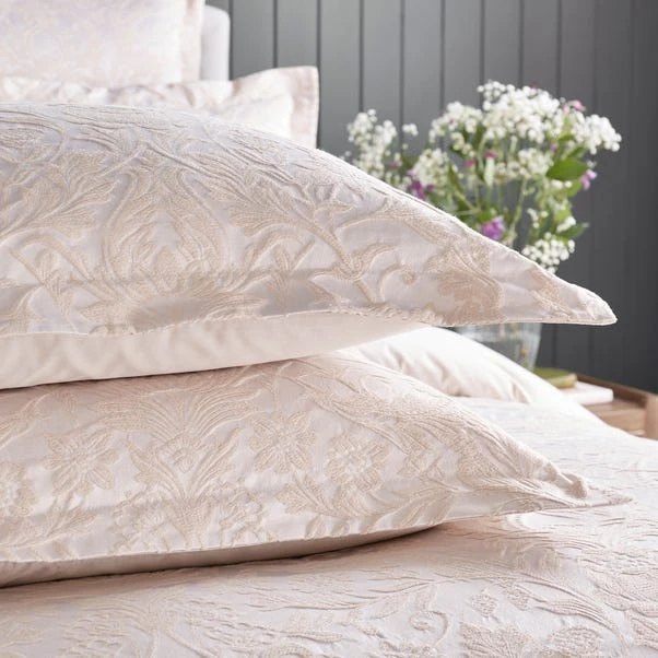 Dorma Winchester Champagne Oxford Pillowcase Pair 4 Dorma Winchester Champagne Oxford Pillowcase Pair - Image 2
