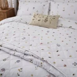 Dunelm Pressed Floral Bedspread 6 Dunelm Pressed Floral Bedspread -Bed Linings Store 30797420 alt01