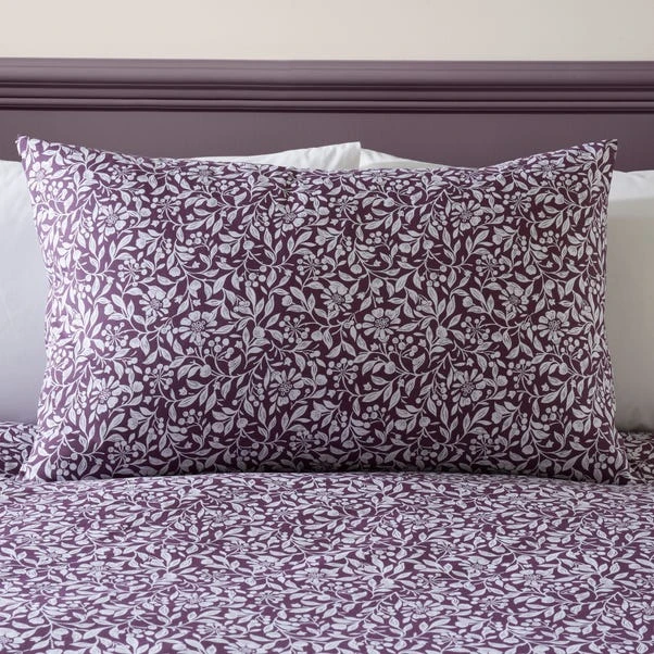 Dunelm Chartwell Aubergine Duvet Cover And Pillowcase Set 5 Dunelm Chartwell Aubergine Duvet Cover And Pillowcase Set - Image 3