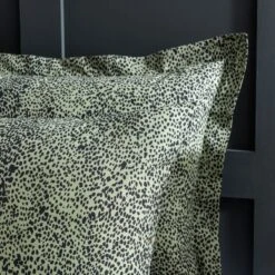Dunelm Paradise Spot Green Oxford Pillowcase 7 Dunelm Paradise Spot Green Oxford Pillowcase -Bed Linings Store 30807726 alt02