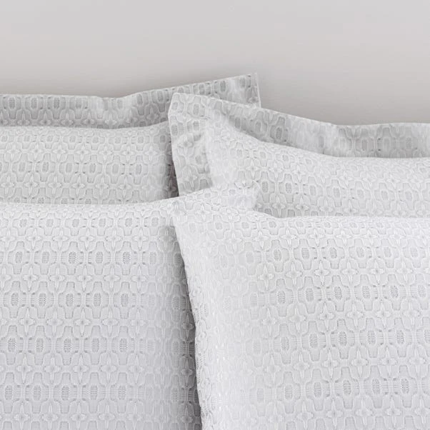 Dunelm Ori Jacquard Silver Duvet Cover And Pillowcase Set 6 Dunelm Ori Jacquard Silver Duvet Cover And Pillowcase Set - Image 4