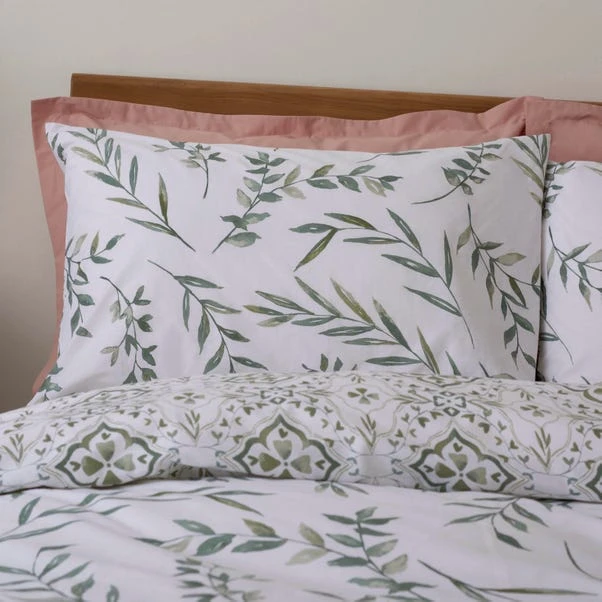 Dunelm Lara Leaf Anti-Allergy 100% Cotton Green Duvet Cover And Pillowcase Set 7 Dunelm Lara Leaf Anti-Allergy 100% Cotton Green Duvet Cover And Pillowcase Set - Image 5