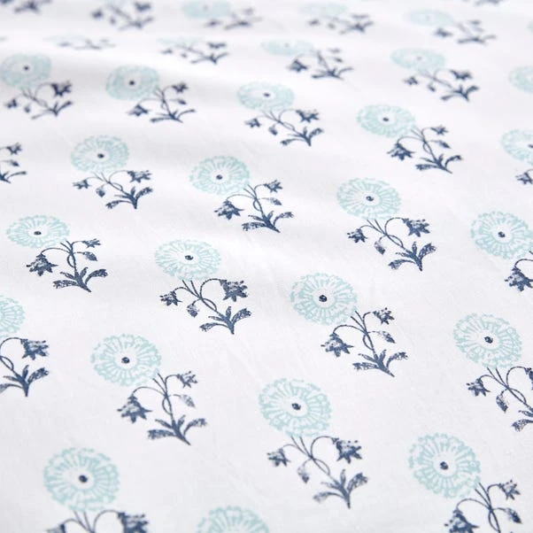 Dunelm Prisha Floral Navy Reversible Duvet Cover And Pillowcase Set 7 Dunelm Prisha Floral Navy Reversible Duvet Cover And Pillowcase Set - Image 5