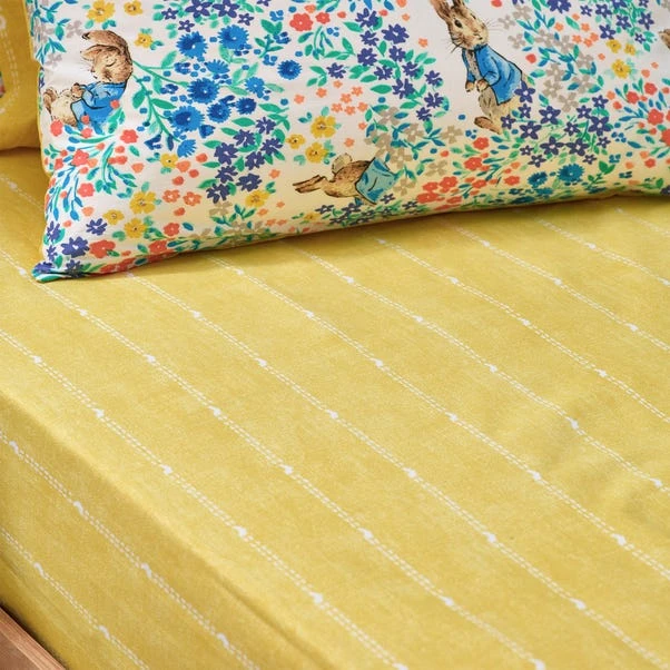 Peter Rabbit™ Florelli Yellow Fitted Sheet 2 Peter Rabbit™ Florelli Yellow Fitted Sheet