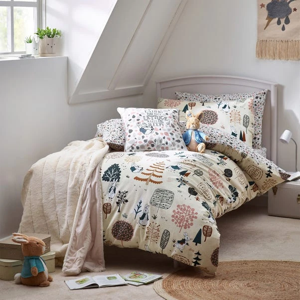 Peter Rabbit™ Scandi Woods Natural Duvet Cover And Pillowcase Set 3 Peter Rabbit™ Scandi Woods Natural Duvet Cover And Pillowcase Set
